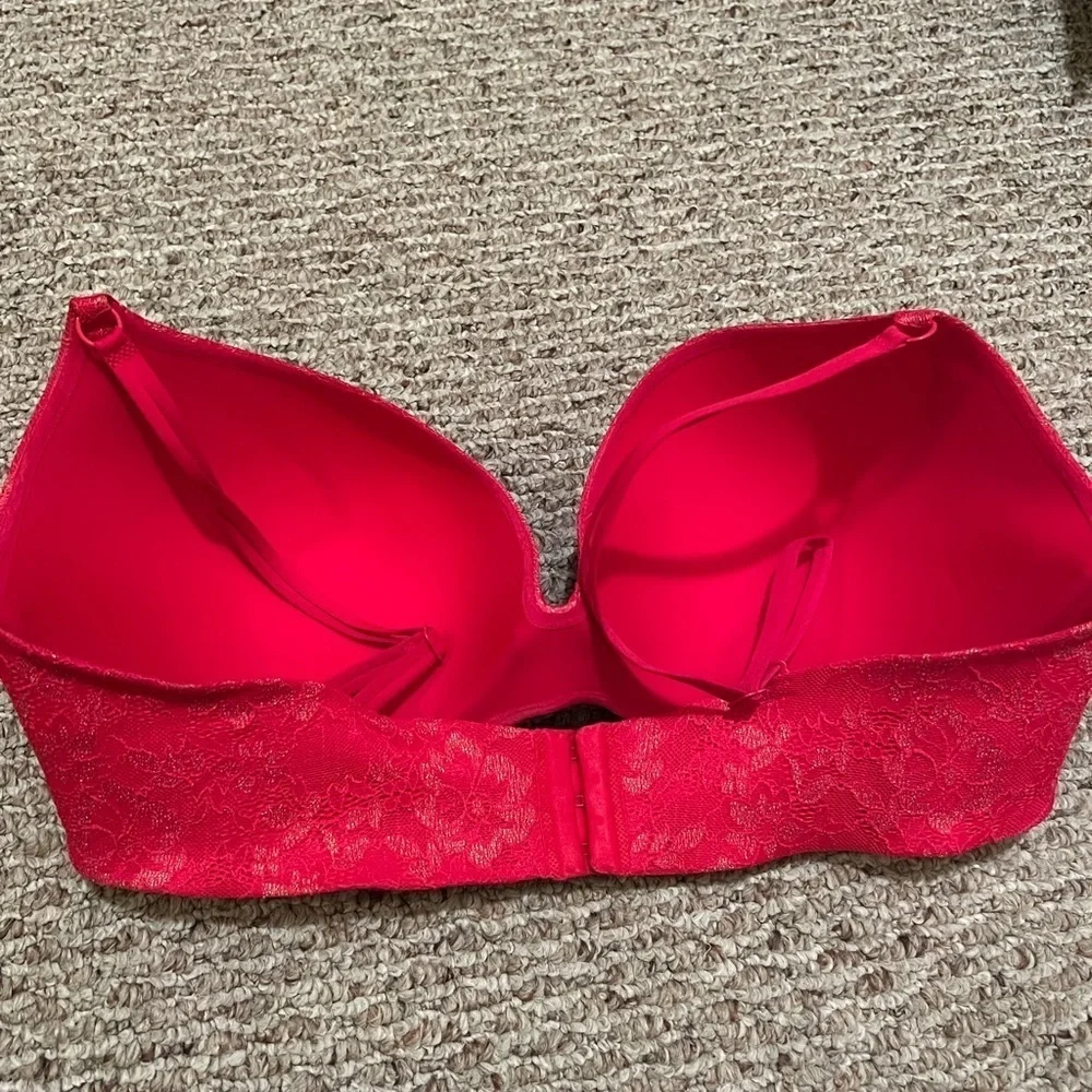 VS Angels secret embrace bra - Picture 2 of 3